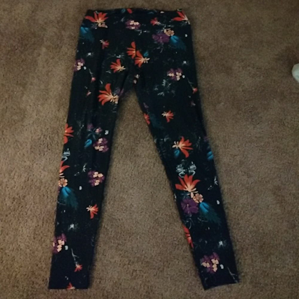 Nice leggings. 💞